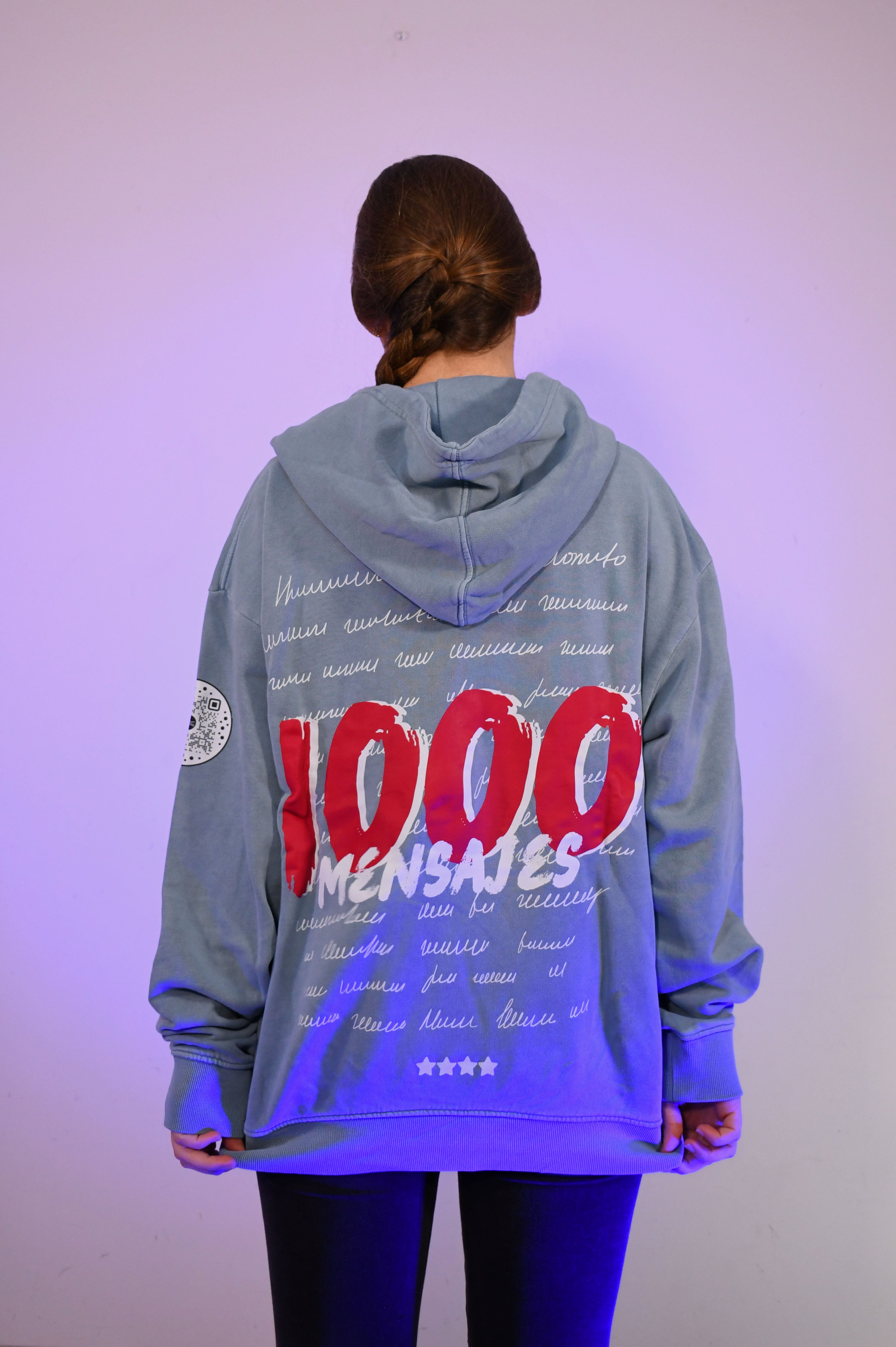 Sudadera Oversized Con Capucha “1000 Mensajes”